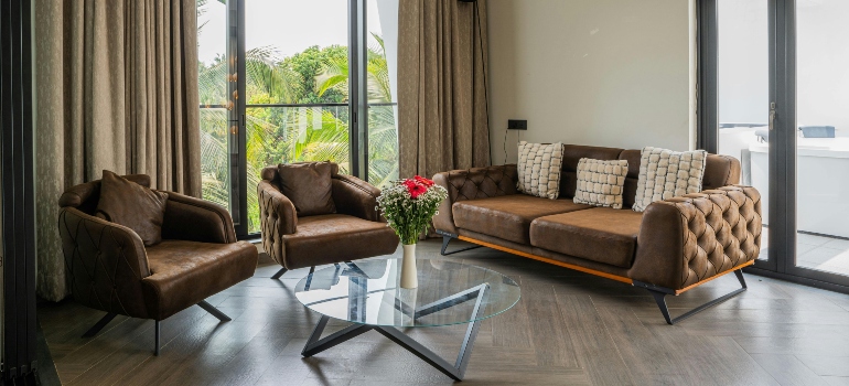 Luxury Living Room with Modern Furniture Design