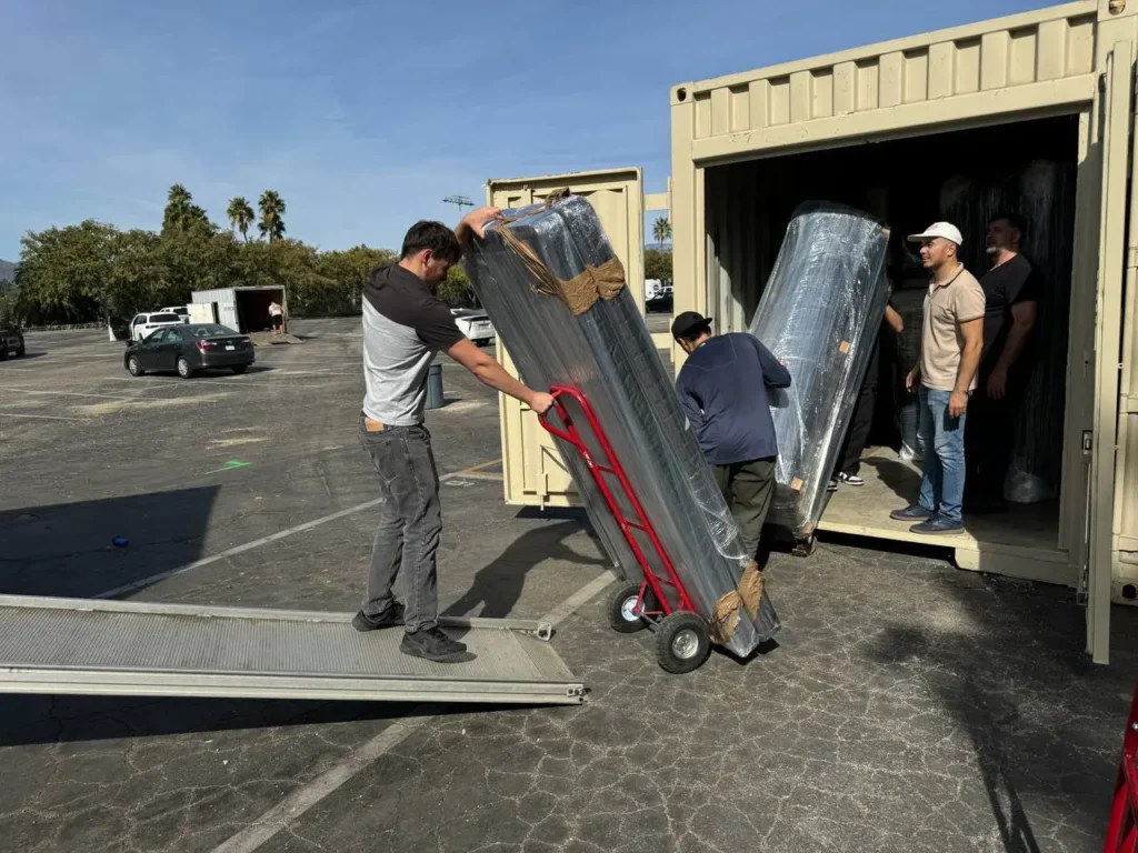 Professional moving services in Los Angeles by Eagle Star Moving, handling residential and commercial relocations