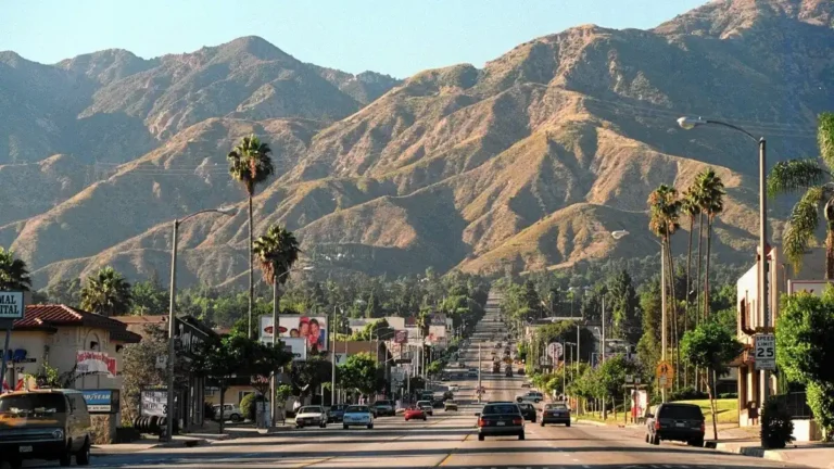 Altadena movers Eagle Star Moving