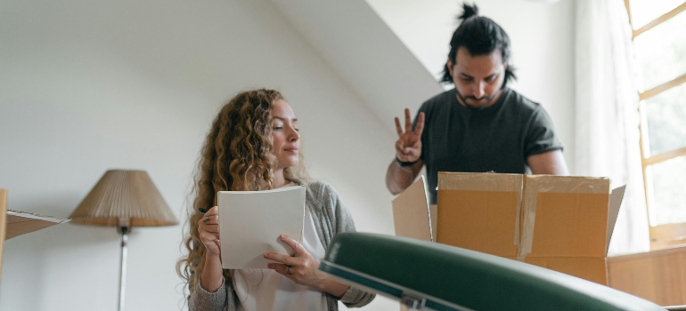 A scene where lists meet improvisation in the art of packing.