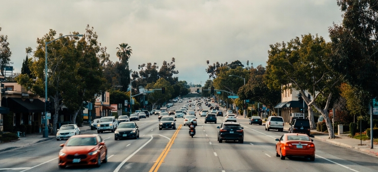 Agoura Hills highway traffic