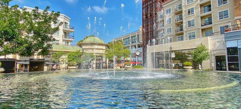 fountain in Glendale
